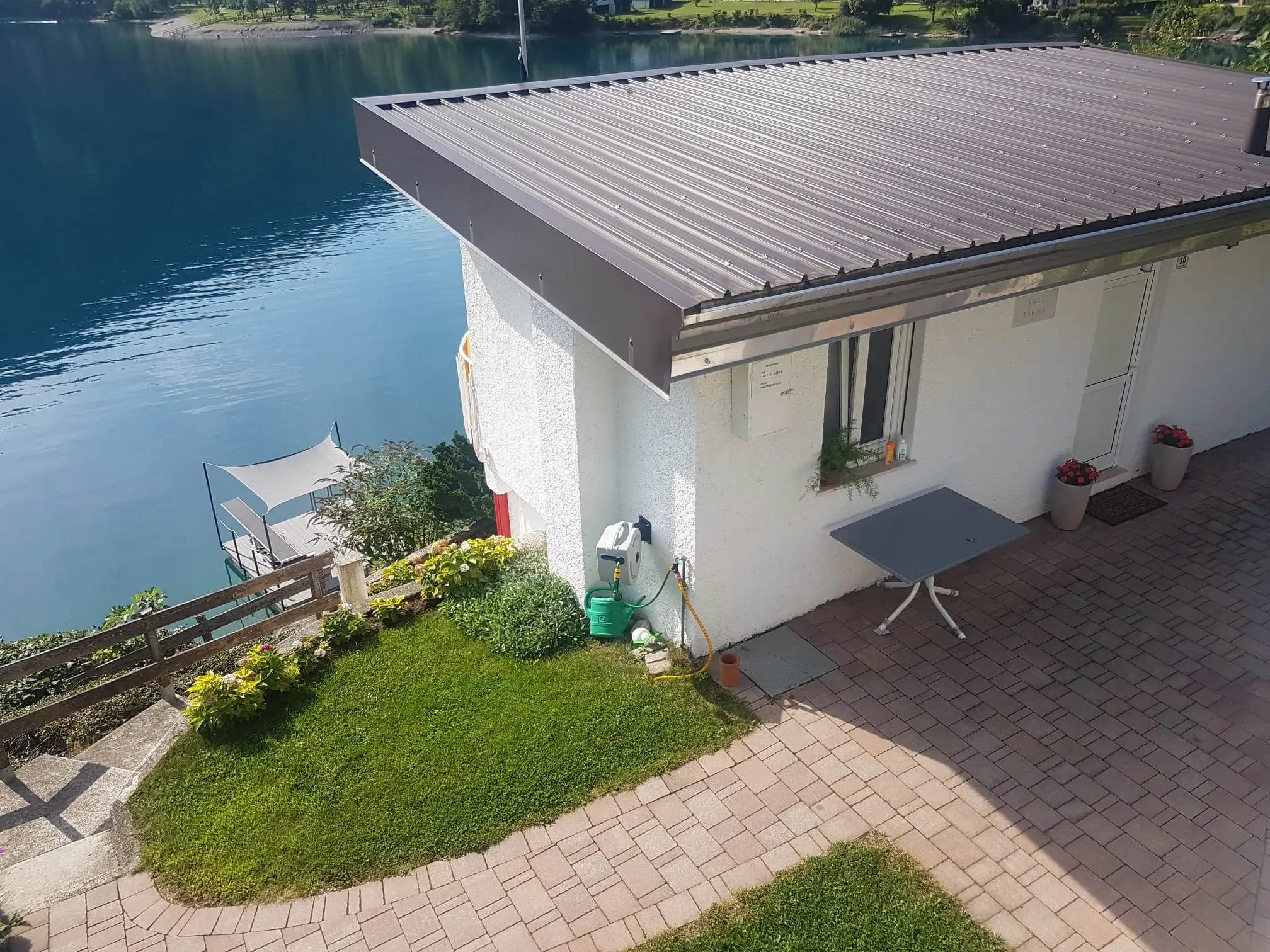 Villa Carina mit Garten direkt oberhalb des Ledrosees